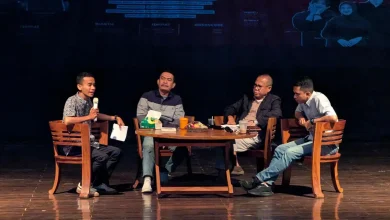 Kegiatan Bedah Buku Dari Sumbawa Menggapai Puncak Eiffel