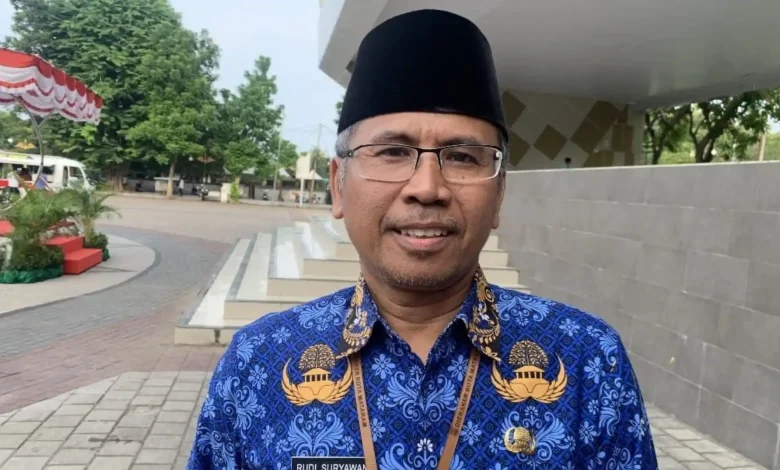 Kepala Disnaker Kota Mataram Rudy Suryawan Penerima BSU 2025