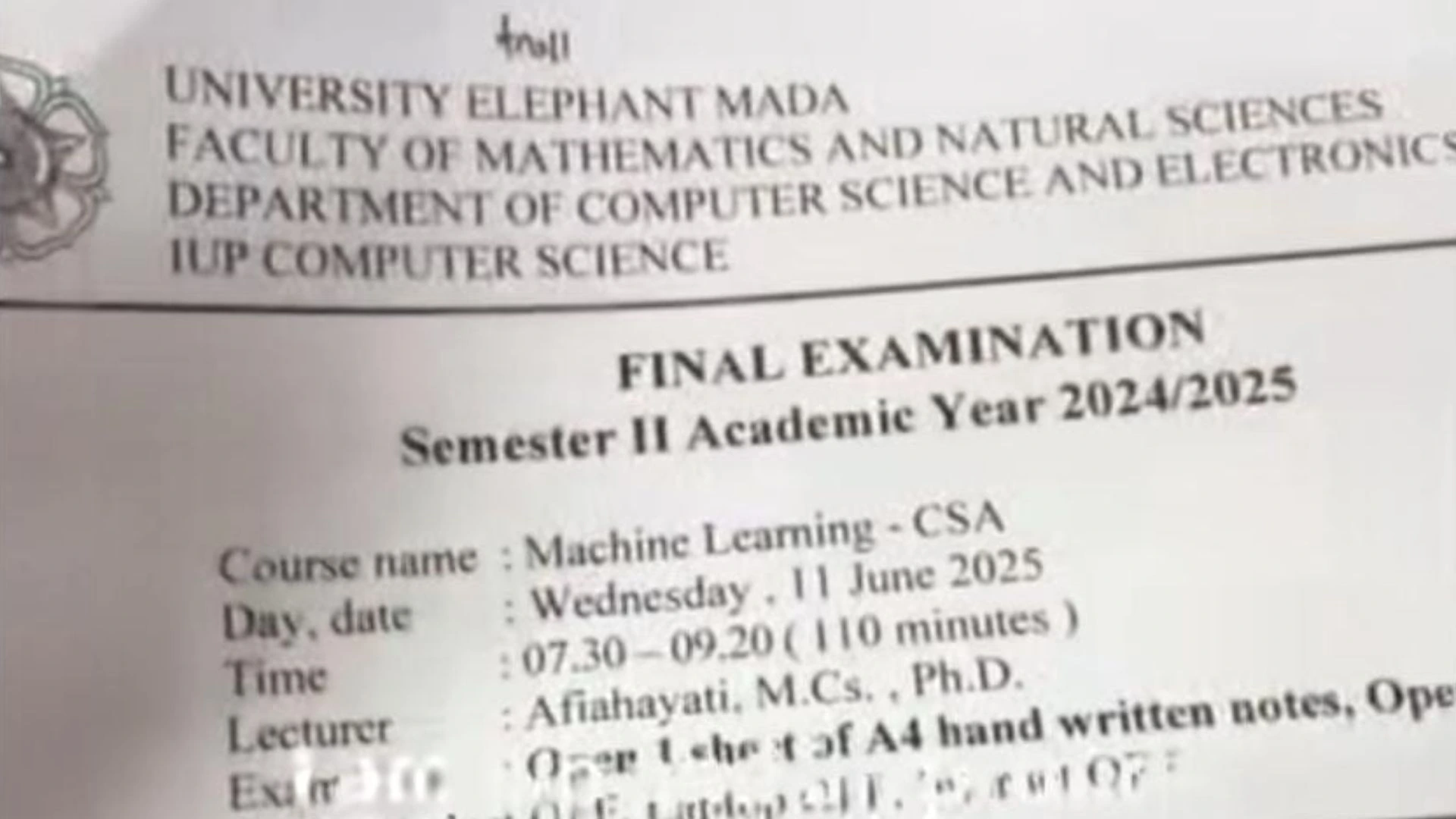 Kertas Ujian Bahasa Inggris Mahasiswa Universitas Gadjah Mada UGM