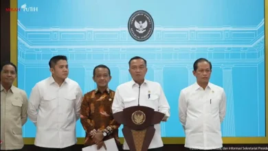 Konferensi pers Pemerintah Cabut Izin Usaha Tambang Raja Ampat_