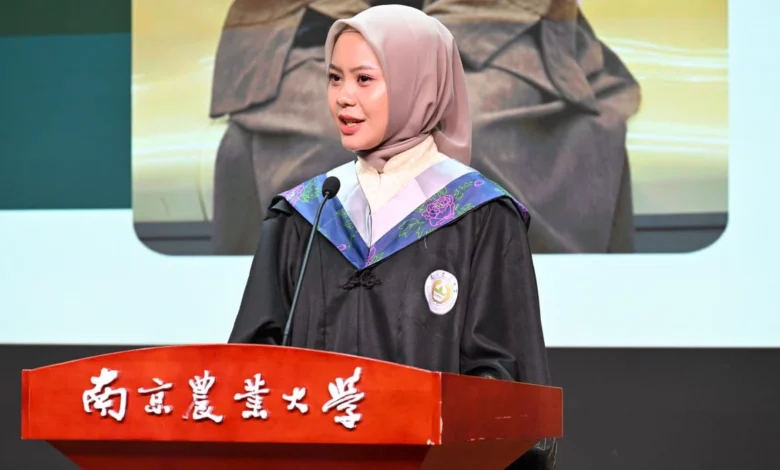 Mahasiswi NTB di China Dewi Pujut Putri Arerien
