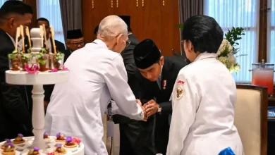 Momen Gibran bersama Megawati dan Try Sutrisno