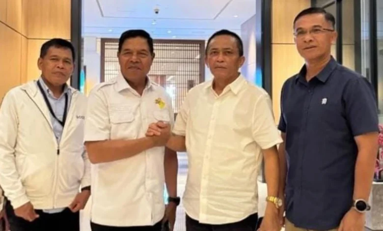 Pertemuan Bupati Lombok Timur dan Lombok Tengah Membahas Masalah Pariwisata Teluk Ekas