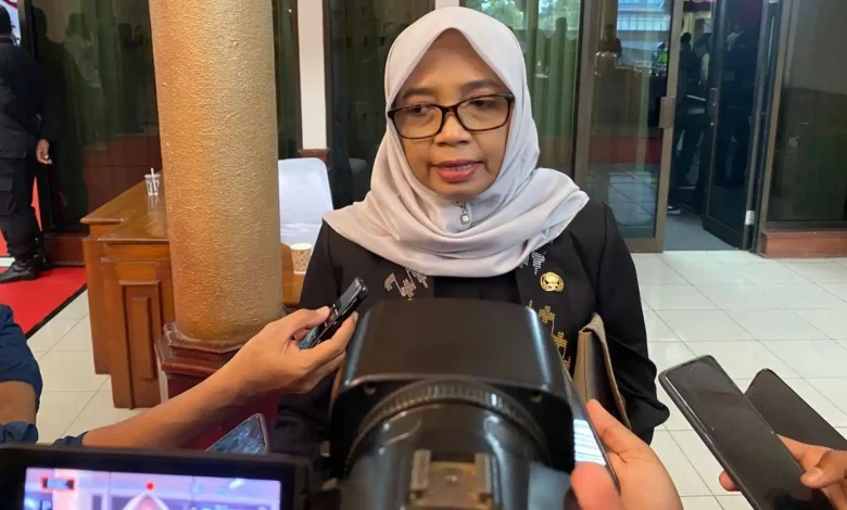 Plt Kepala Dinas Tenaga Kerja dan Transmigrasi Disnakertrans NTB Baiq Nelly Yuniarti Penempatan PMI ke Malaysia Barat