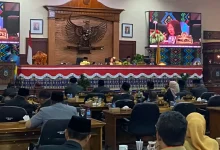 Rapat Paripurna DPRD NTB Setujui Raperda Perampingan OPD Pemprov