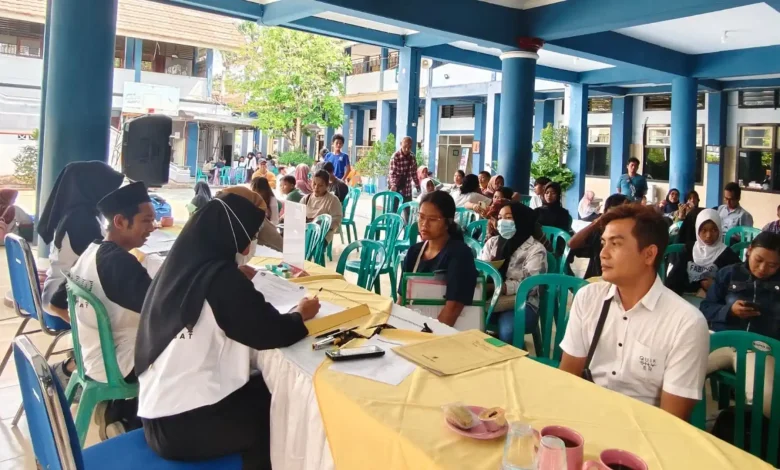 Suasana Hari Pertama SPMB Kota Mataram 2025