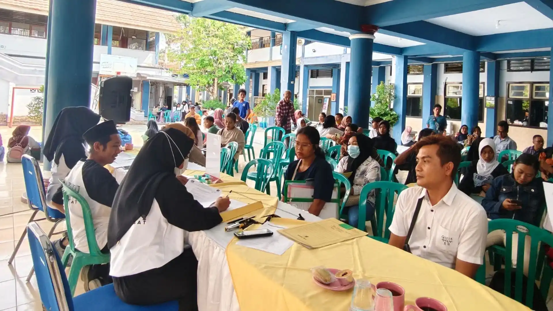 Suasana Hari Pertama SPMB Kota Mataram 2025
