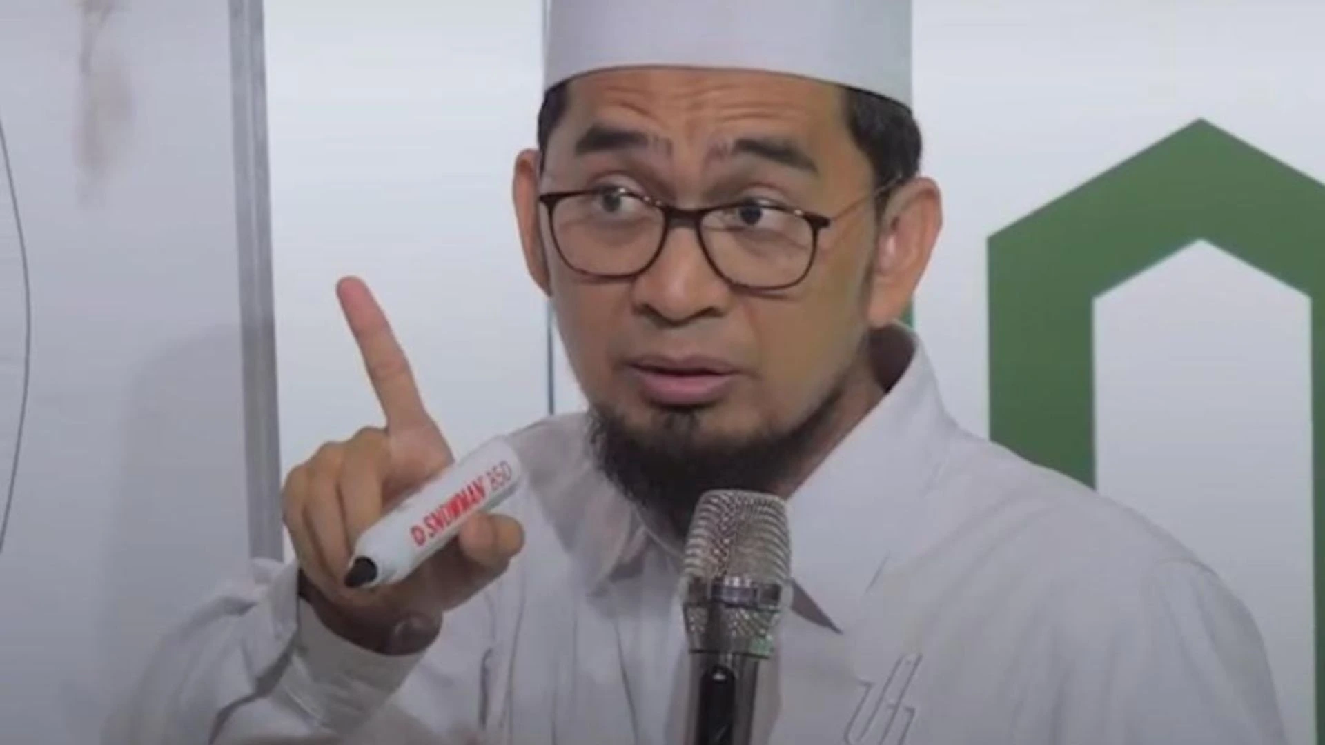 Ustaz Adi Hidayat Ungkap Fase Kehancuran Israel Menurut Al-Qur’an