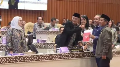 Anggota Komisi V DPR RI Dapil NTB Renovasi Stadion Turida