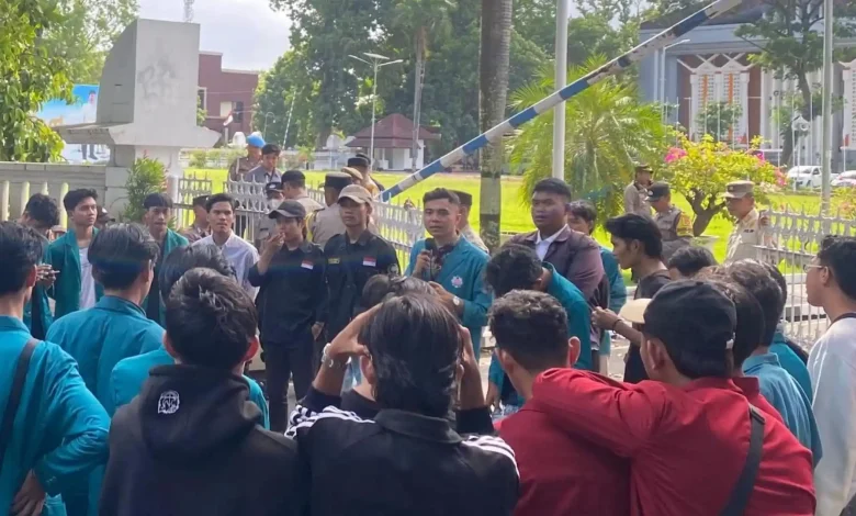 Demo BEM Nusantara NTB