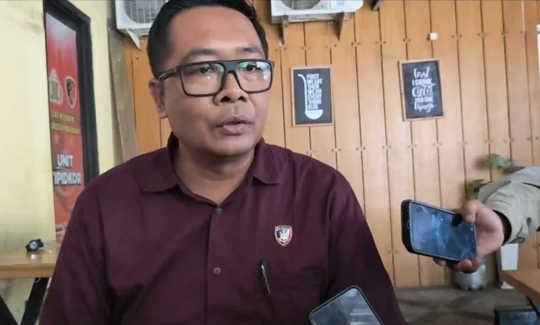 Kanit Tipikor Sat Reskrim Polresta Mataram Iptu I Komang Wilandra Pemanggilan Tersangka Kasus Masker Covid-19