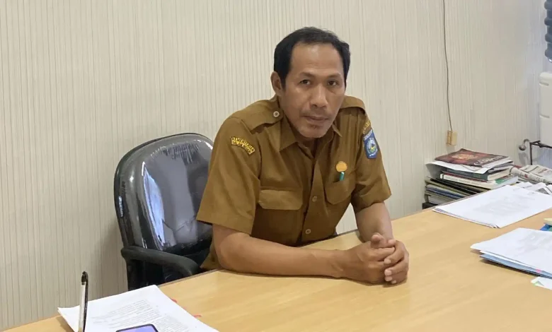 Kepala Bidang Penanganan Fakir Miskin Dinas Sosial NTB Armansyah Penyaluran Bansos Gunakan DTSEN