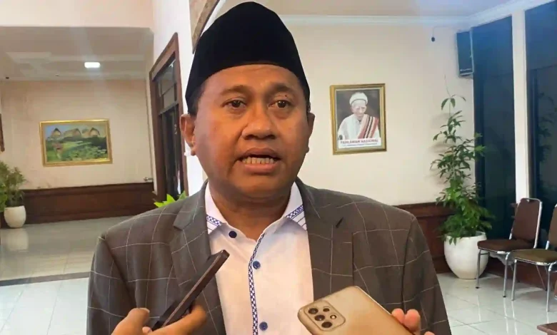 Kepala Dinas Kelautan dan Perikanan Provinsi NTB Muslim Pabrik Garam di Bima