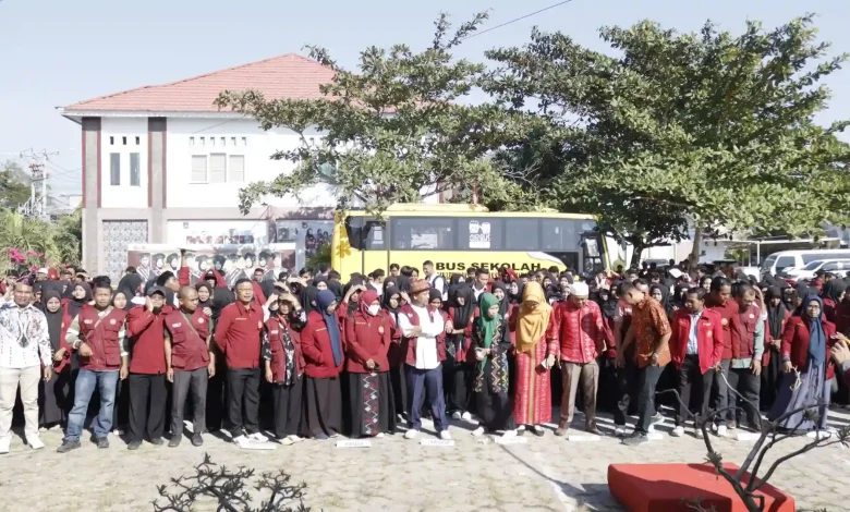 Pelepasan Mahasiswa KKN-PPL Terpadu Angkatan IX STKIP Taman Siswa Bima