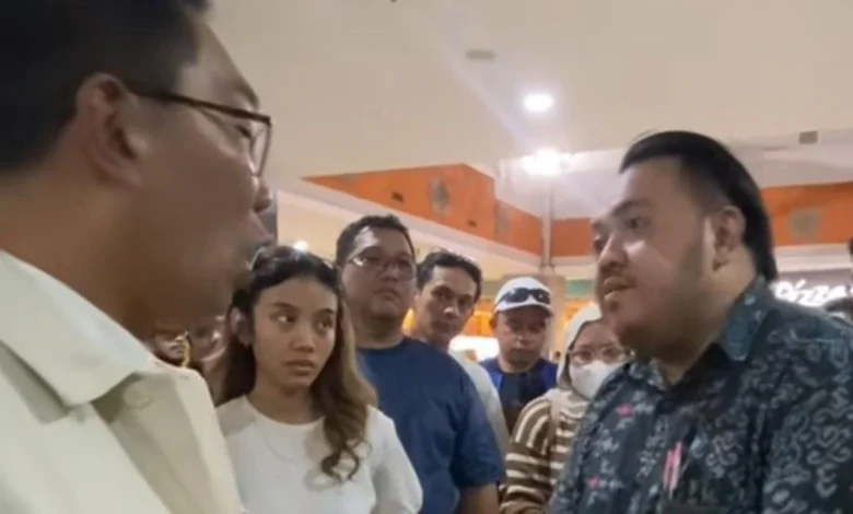 Penumpang Pesawat Super Air Jet Denpasar - Jakarta di Bandara Bali