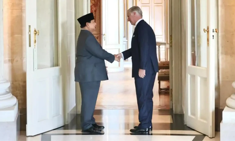 Raja Belgia Philippe Sambut Hangat Prabowo di Istana Laeken