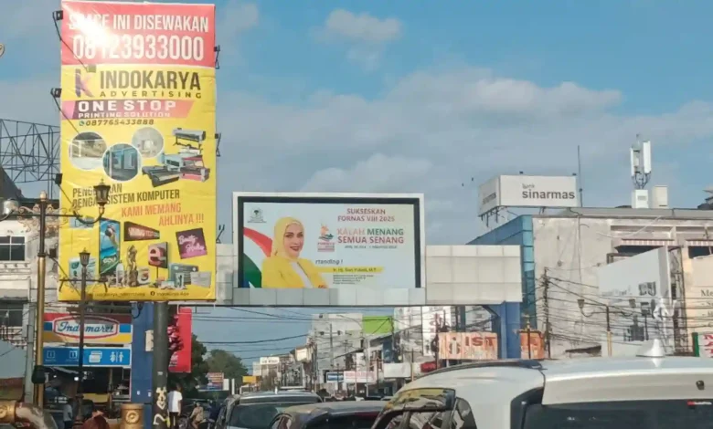 Reklame di Cakranegara Kota Mataram