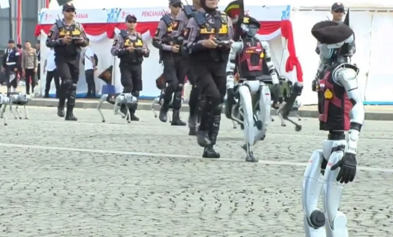 Robot Polisi Hormat ke Prabowo HUT ke-79 Bhayangkara