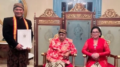 Teguh Satya Bhakti Resmi Terima Gelar Kehormatan Kanjeng Raden Aryo dari Keraton Surakarta Solo