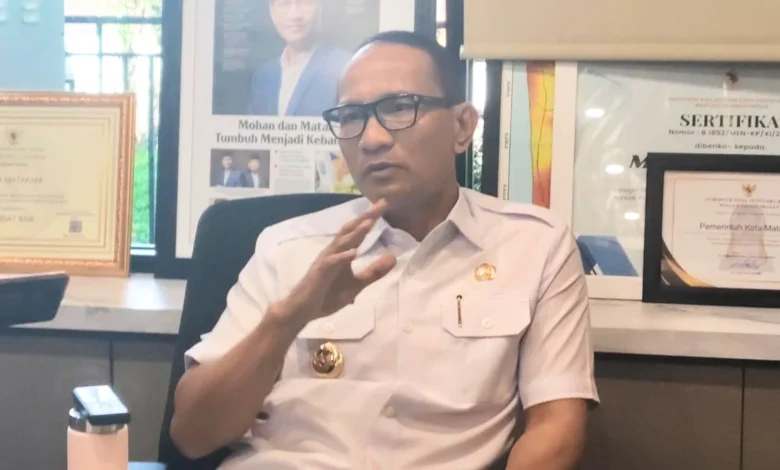 Wali Kota Mataram Mohan Roliskana Sekolah Defisit Siswa