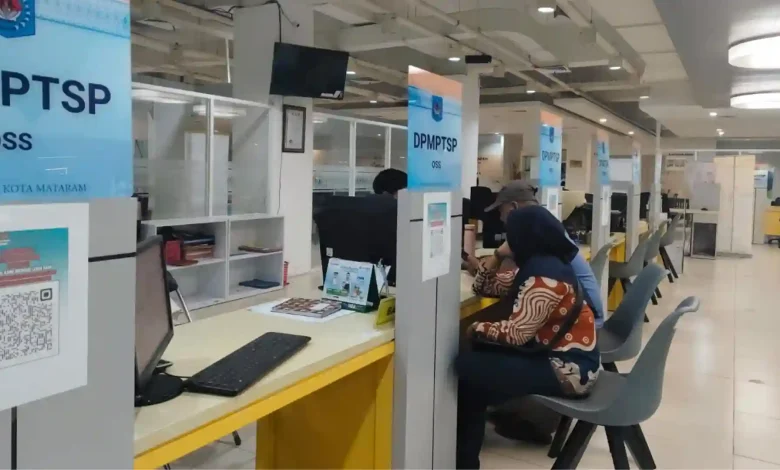 pelaku usaha mengurus izin Mal Pelayanan Publik Kota Mataram Realisasi Investasi