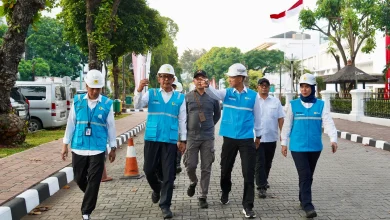 Jajaran Pengurus PLN saat meninjau kelistrikan di kawasan Istana Merdeka