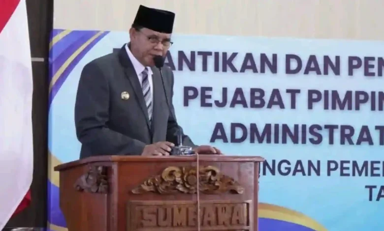 Bupati Sumbawa Syarafuddin Jarot