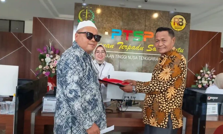 Gubernur Iqbal Dilaporkan ke Kejati NTB Terkait Perkada Dugaan Dana Pokir Siluman