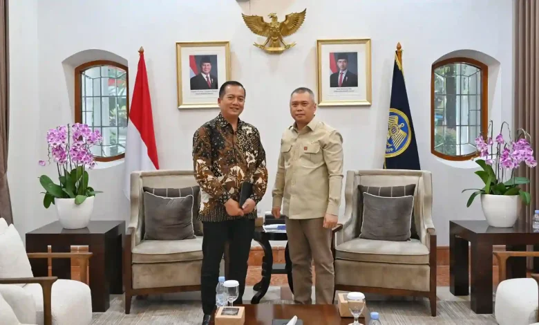 Gubernur NTB Lalu Muhamad Iqbal Bertemu Menhub