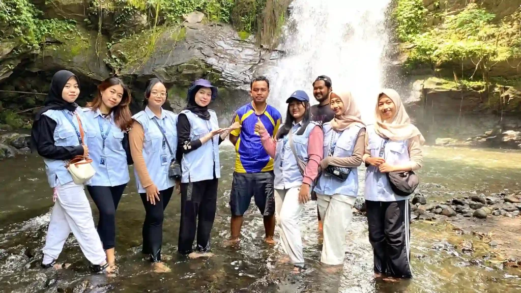 Kegiatan Mahasiswa KKN Unram Desa Pakuan 2025