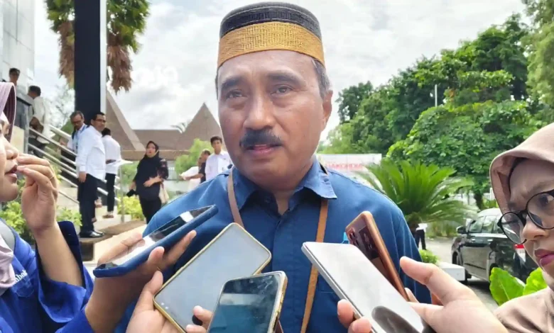 Kepala BPS Provinsi NTB Wahyudin Dua Wajah Ekonomi