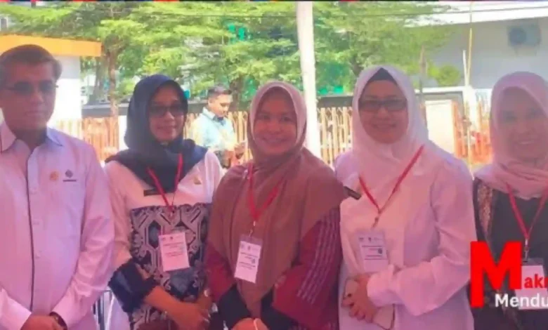 Kepala Dinas Sosial Dinsos NTB Nunung Triningsih Monev penyaluran BSU 2025