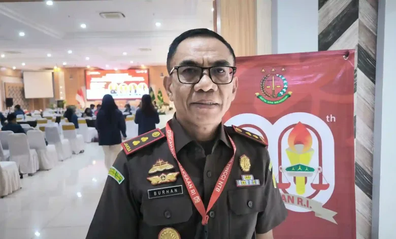 Kepala Kejari Dompu Burhanuddin Kasus Korupsi Perusda Kapoda Rawi
