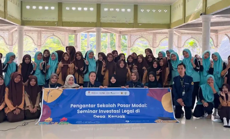 Mahasiswa KKN Unram Desa Keruak 2025