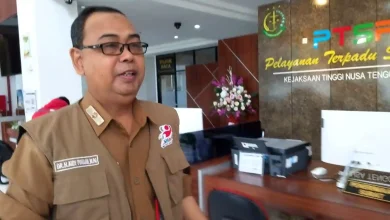 Mantan Kadis Dikbud NTB Aidy Furqan Diperiksa Jaksa Kasus Chromebook