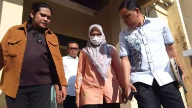 Mantan Wabup Sumbawa Dewi Noviany Usai Diperiksa