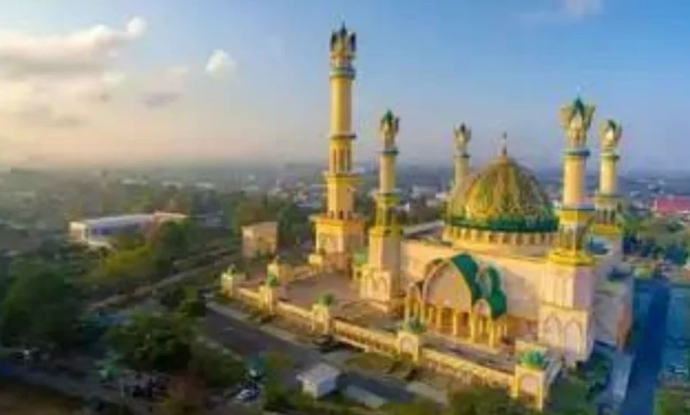 Masjid Islamic Center NTB Lanskap Kota Mataram