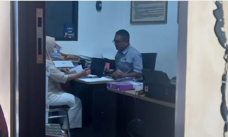 Pemeriksanaan Istri Pejabat Pemprov NTB Wirajaya Kasu Masker Covid-19