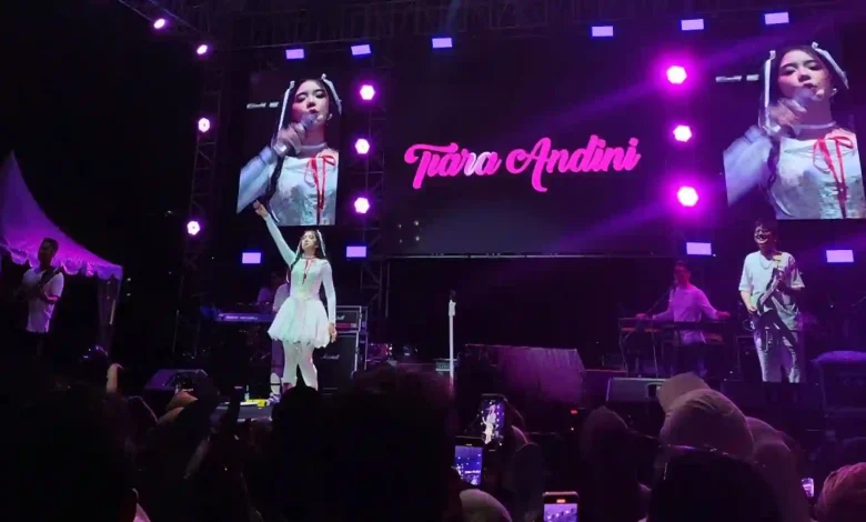 Penampilan Tiara Andini Senggigi Sunset Jazz 2025 Royalti Musik