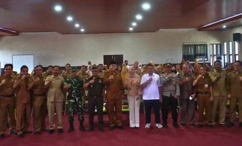 Pertemuan Bupati Sumbawa Syarafuddin Jarot bersama Anggota DPD RI Dapil NTB Mirah Midadan