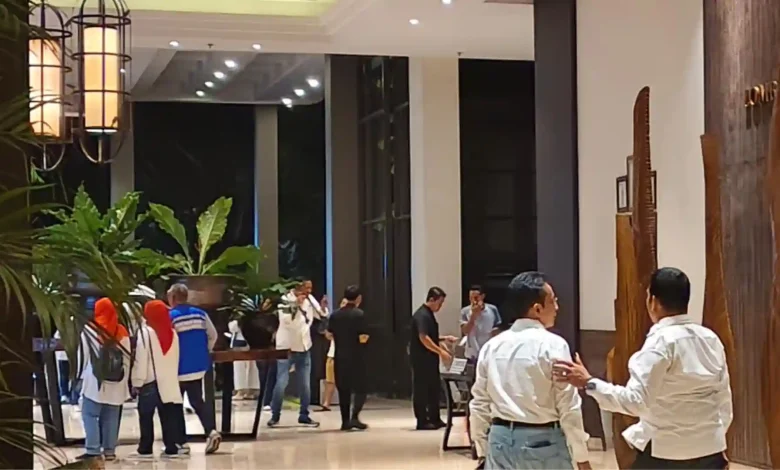 Potret tamu Fornas VIII di Astoria Hotel