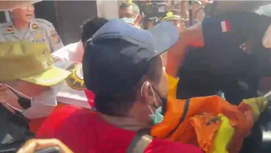 Proses Evakuasi Mayat Perempuan Diduga Dibunuh Pacarnya Dicor dalam Sumur