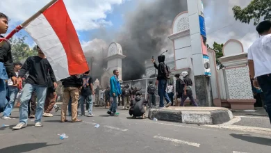 Aksi massa di depan Gedung DPRD NTB Tuntutan Rakyat 17+8