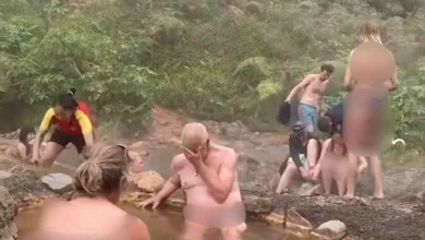Pendaki Mancanegara Turis Asing Pakai Bikini di Rinjani