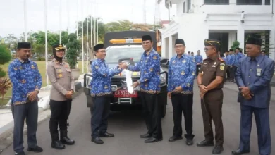 Bupati Jarot Serahkan Mobil Patroli Dishub Sumbawa