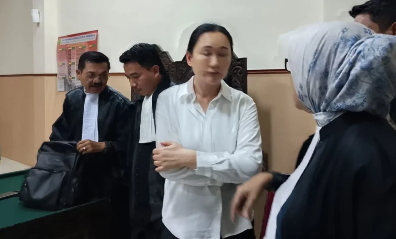 Tuntutan Direktur PT Bliss Pembangunan Sejahtera Isabel Tanihaha Kasus LCC Lombok Barat
