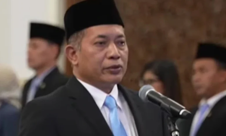 Ferry Juliantono Menteri Koperasi Pengganti Budi Arie