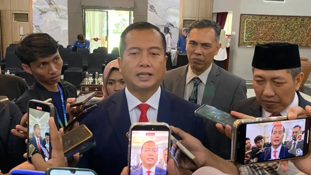 Gubernur NTB Lalu Muhamad Iqbal Tim Percepatan Pemprov