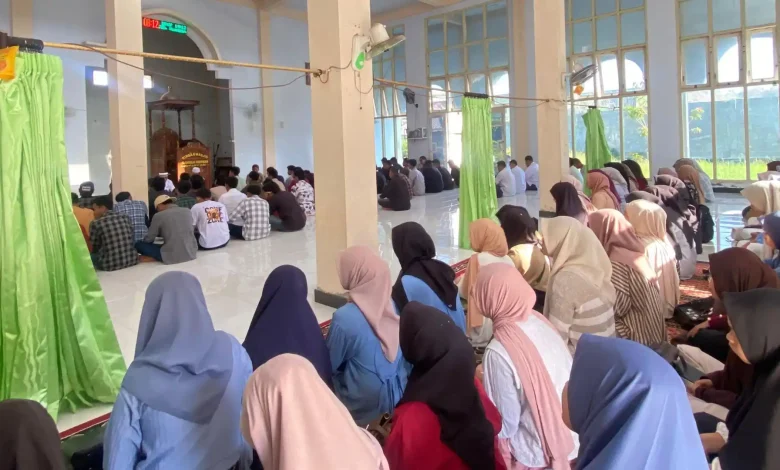 Iklim Dzikir STKIP Taman Siswa Bima
