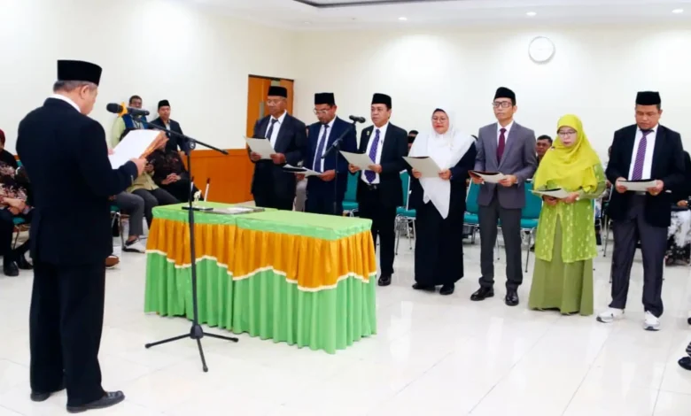 Rektor Ummat Abdul Wahab Lantik Pejabat Struktural